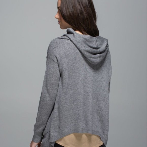 Lululemon Cabin Yogi Wrap - Picture 2 of 5